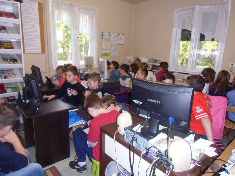 2015.10.12.Młodzi grają w zielone