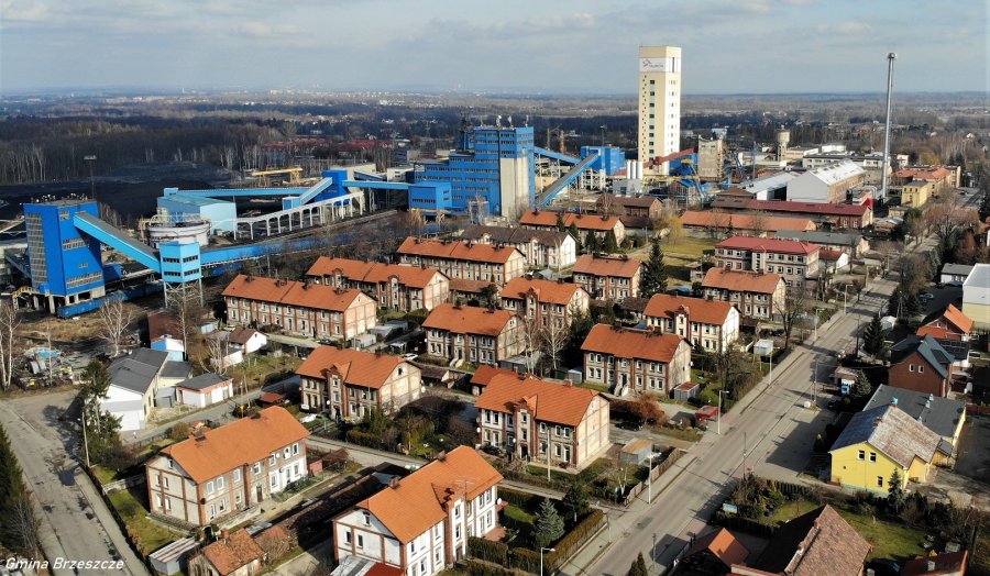 Gmina Brzeszcze - architektura przemysłowa - ponad stuletnie osiedla domów górniczych tzw. „Kolonie”