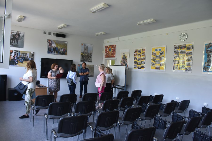 Samorządowy Zespół Szkolno-Przedszkolnym nr 2 w Chełmku - sala lekcyjna.