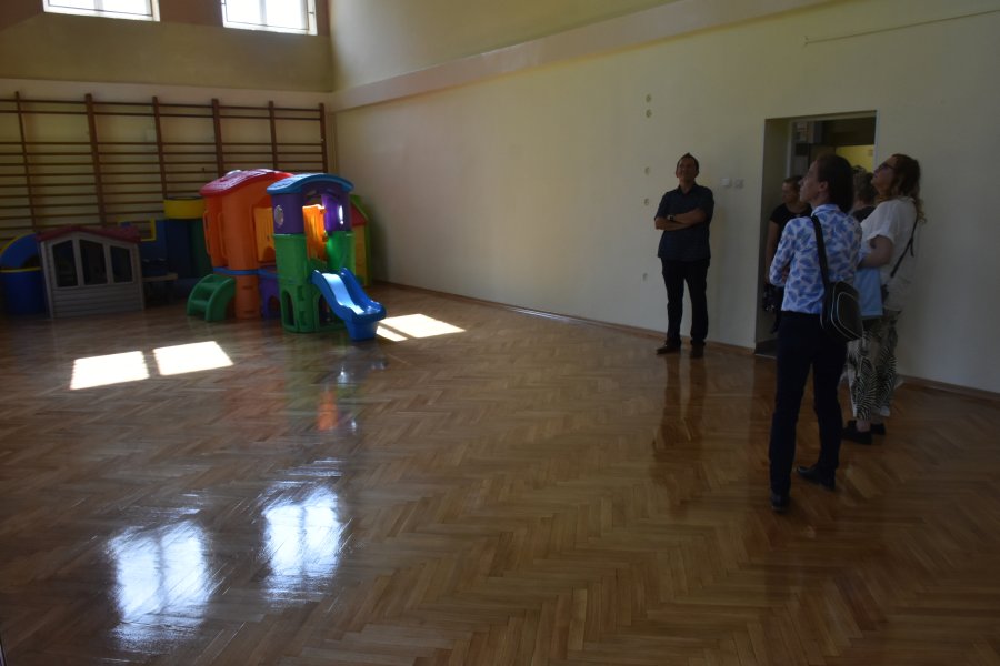 Samorządowy Zespół Szkolno-Przedszkolnym nr 2 w Chełmku - sala gimnastyczna.