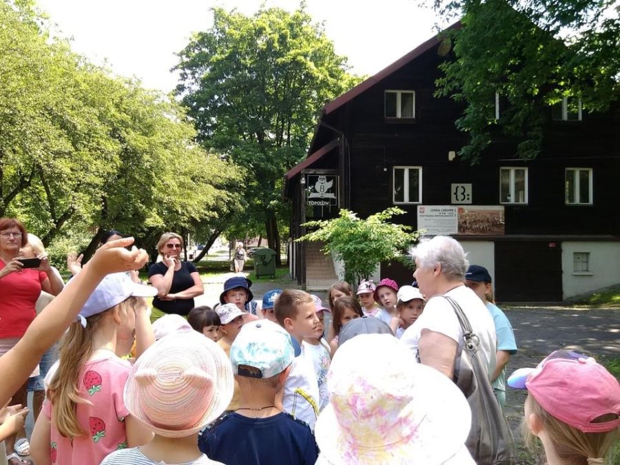 Ogrodowe Skrzynki Kontaktowe naglówek