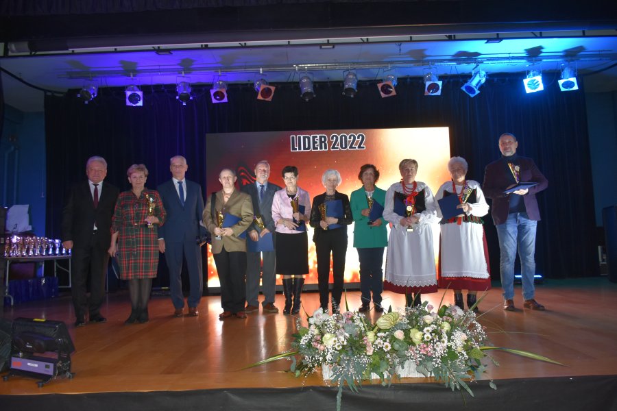 Osoby, które otrzymały statuetkę Lidera 2022.