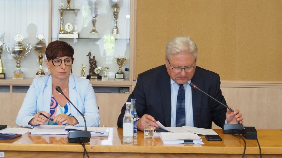 Prezentacja przez Burmistrza Chełmka Raportu o stanie Gminy Chełmek za 2023 rok.