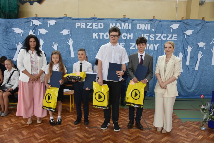 Nagrody Burmistrza dla uczniów SZS nr 1 w Chełmku