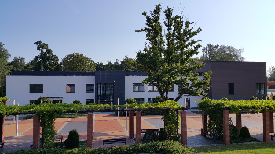 Budynek biblioteki po zakonczeniu robot